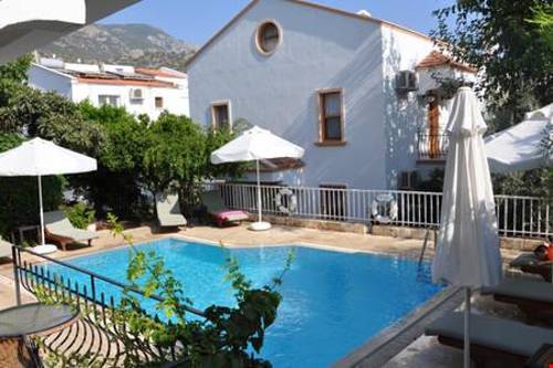 Korsan Apartments
