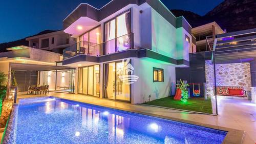Villa Aqua