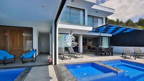 Villa Nirvana