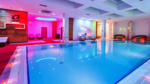 Arma's Resort Hotel