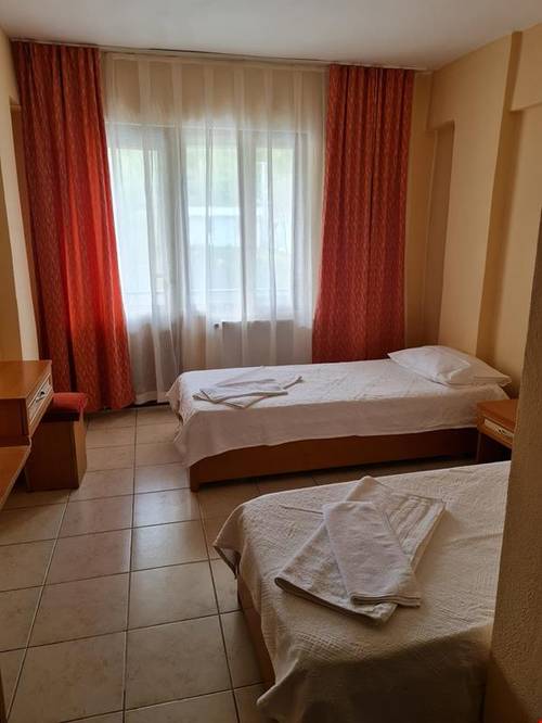 Caner Mountain Hotel