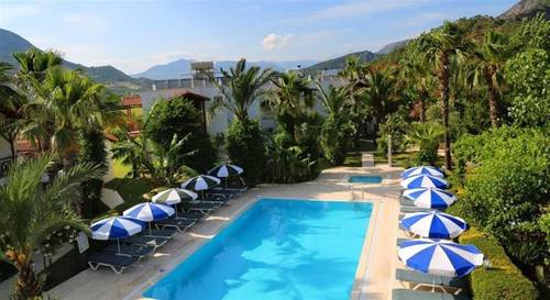 Arkadaş Otel
