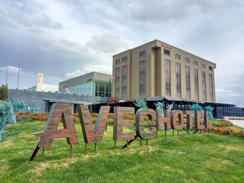 Avec Hotel