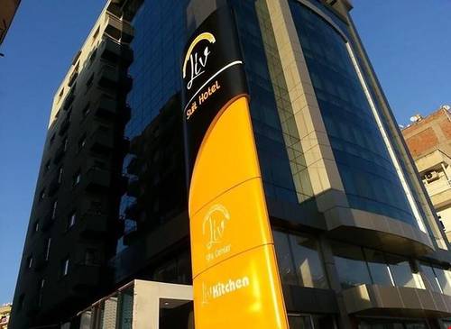 Liv Suit Hotel