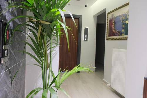 Golden Stone Hotel