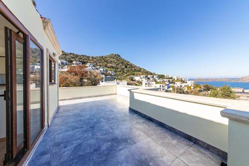 Raisin | Bodrum