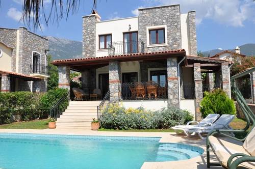 Olive Villa B