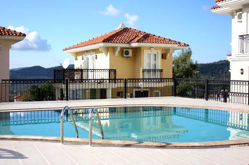 Artemisia Villa