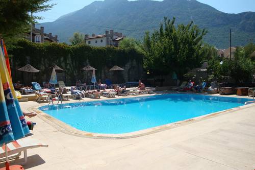 Everest Hotel