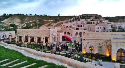 Seraphim Cave Hotel