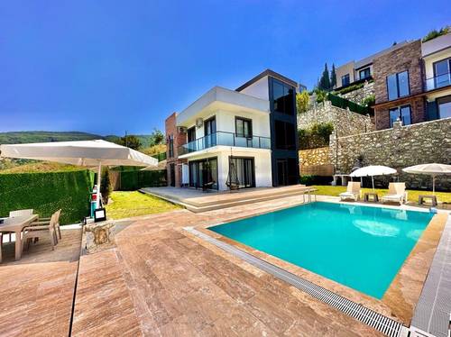 Vista Villa
