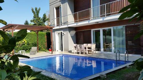 Villa Emir