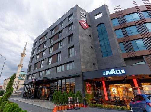 Axis Suites Hotel