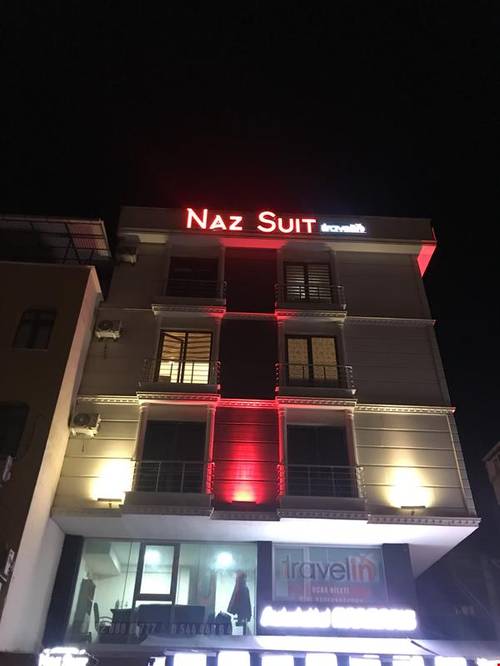 Naz Suit