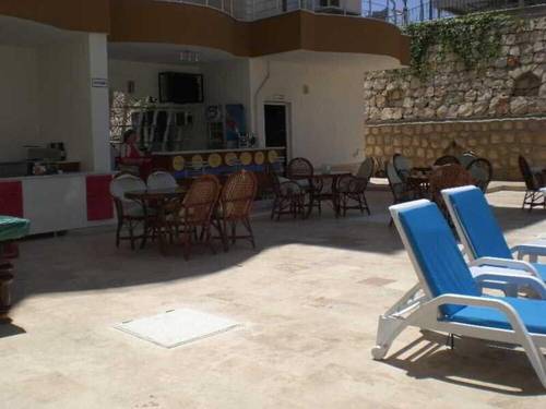 Golden Life Apartments