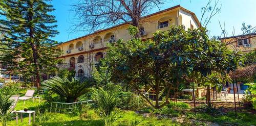 Kromer Garden Hotel