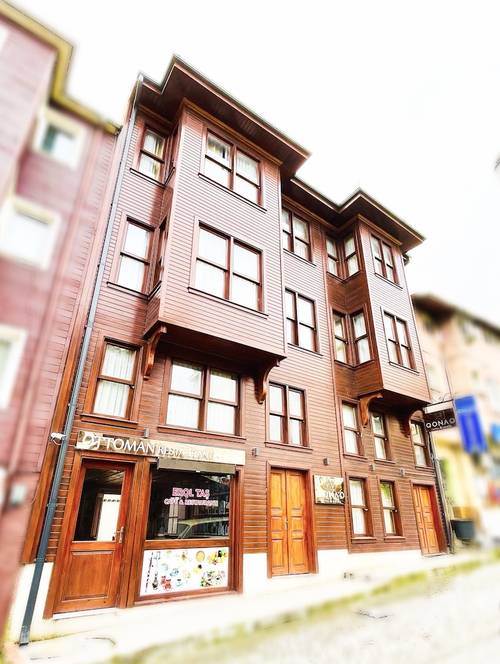Qonaq Hotel & Suites