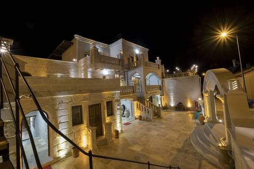 Underground Cave Suites Hotel