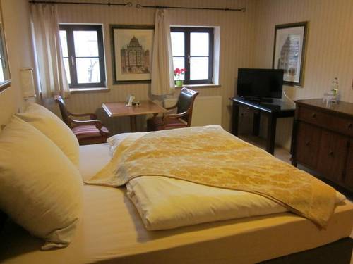 Hotel Schlossresidenz Heitzenhofen