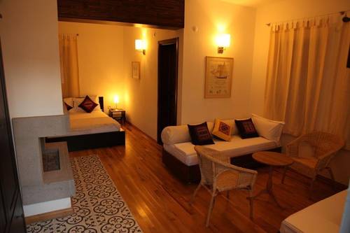 Akvaryum Otel