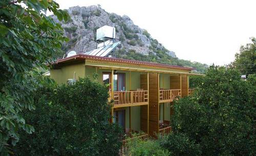 Orange Motel