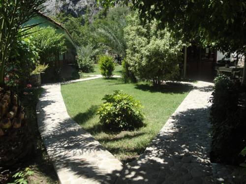 Cemils Guest House