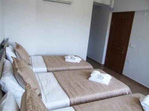 Bozcaada Iris Otel