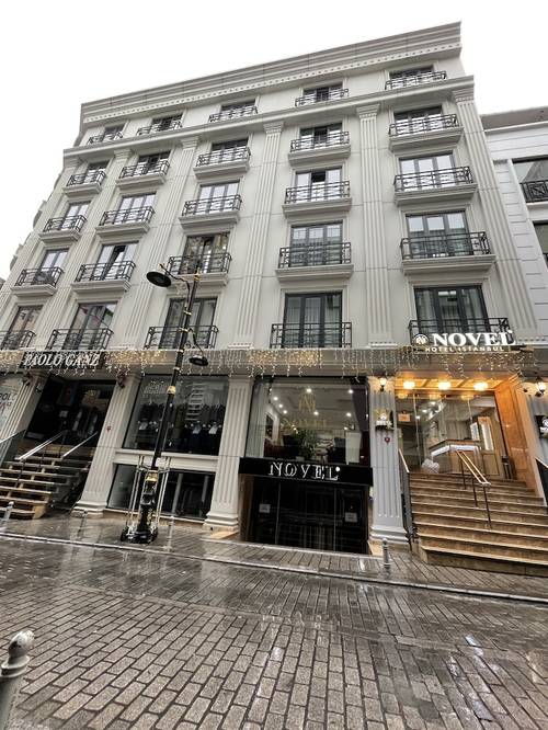 Novel Hotel