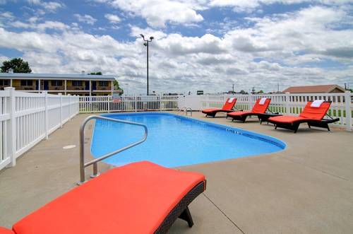 Westbridge Inn and Suites