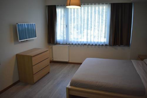 Alyaman Apartments