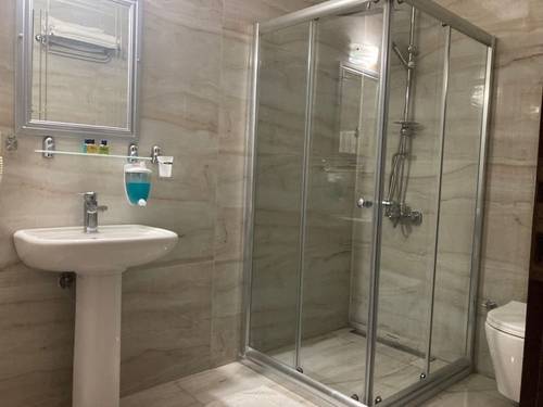 Ozhan Otel