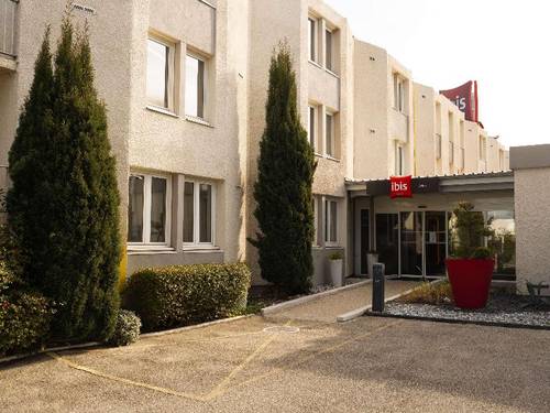 Ibis Arles