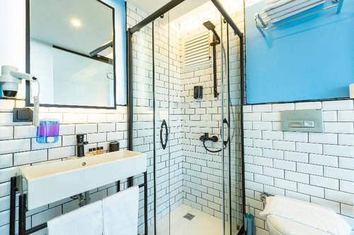 Mene City Hotel