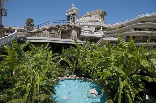 Sunrise Queen Resort & Spa