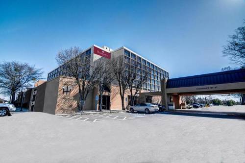 Ramada Plaza by Wyndham Atlanta Airport