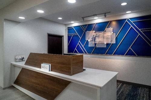 Holiday inn Express Charleston - Kanawha City