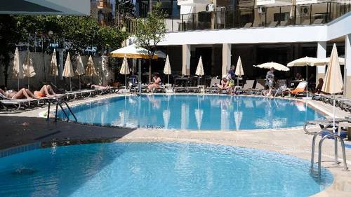 Monte Carlo Hotel