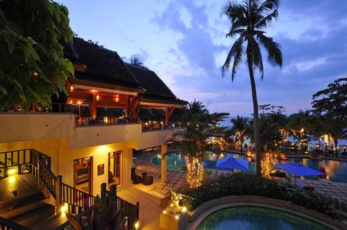 Andaman White Beach Resort (SHA Plus+)