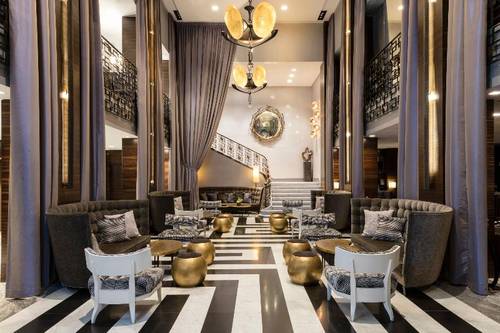 Empire Hotel
