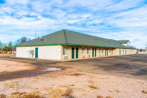 Hometown Inn By Oyo Texhoma, Ok