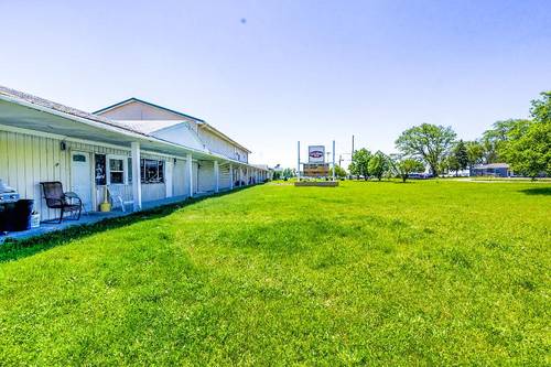 Country Hearth Inn & Suites By Oyo Sturgis