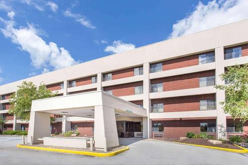 Days Inn By Wyndham Davenport