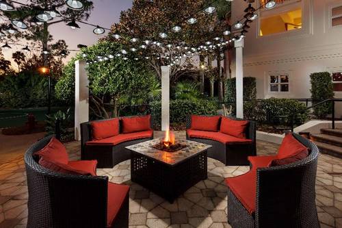 Embassy Suites by Hilton Orlando LBV Resort