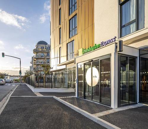Holiday Inn Express Paris Poissy