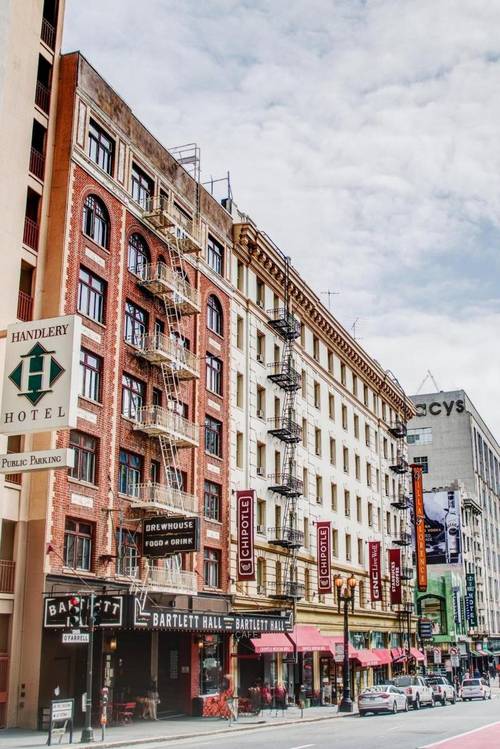 The Bartlett Hotel And Guesthouse