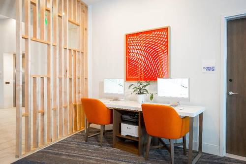 Holiday Inn Express & Suites Waco Downtown