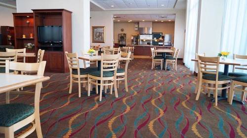 Clarion Suites At The Alliant Energy Center