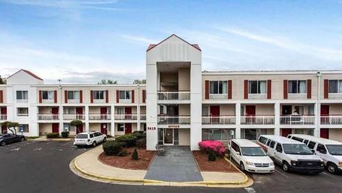 Studio's And Suites 4 Less Charlotte Airp