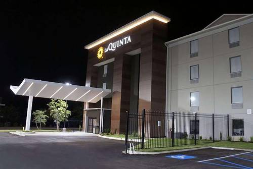 La Quinta Inn & Suites by Wyndham Memphis I-240