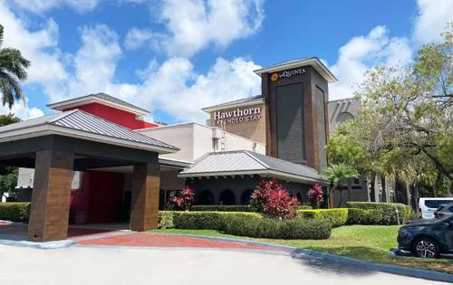 Hawthorn Extended Stay Ft Lauderdale Cypress Crk